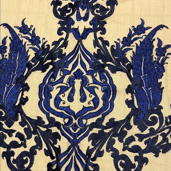 Chic Long Sleeve Dress with Blue Embroidery size Medium - Picture 5 of 11